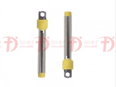 23507T20.5L黄胶镀镍DC插头